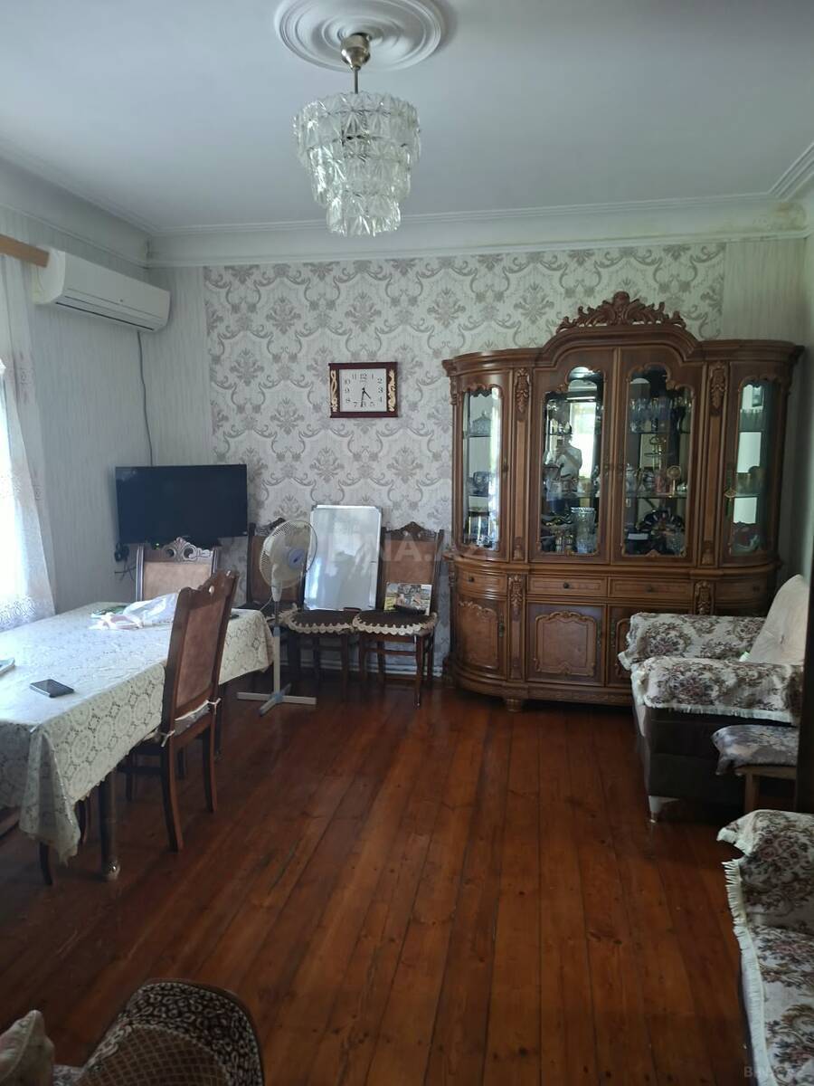 7 otaqlı Həyət evi/Bağ evi, Qara Qarayev m., Bakı