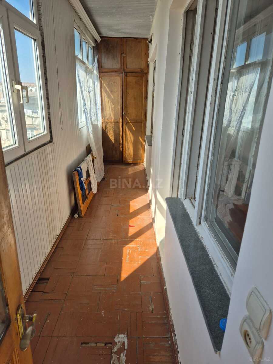3 otaqlı Köhnə tikili, Həzi Aslanov m., Bakı