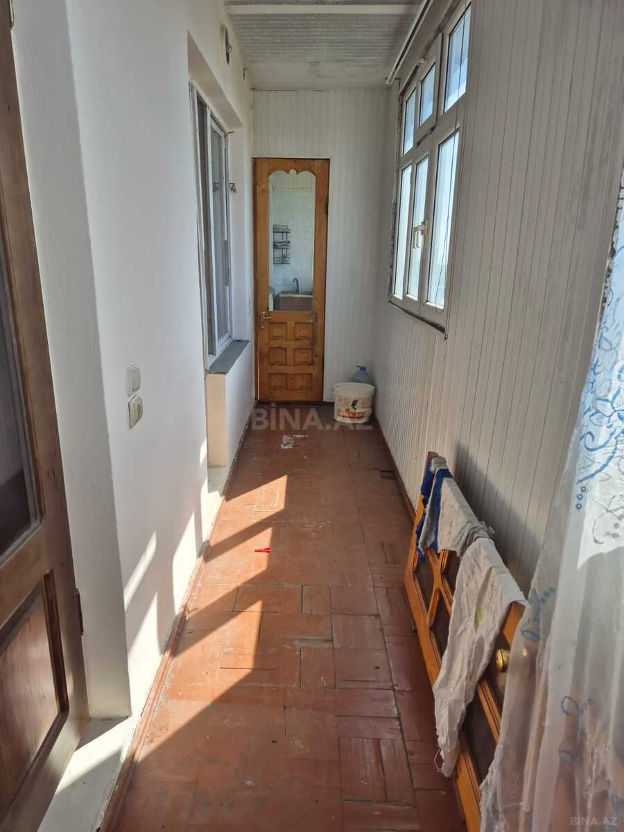 3 otaqlı Köhnə tikili, Həzi Aslanov m., Bakı
