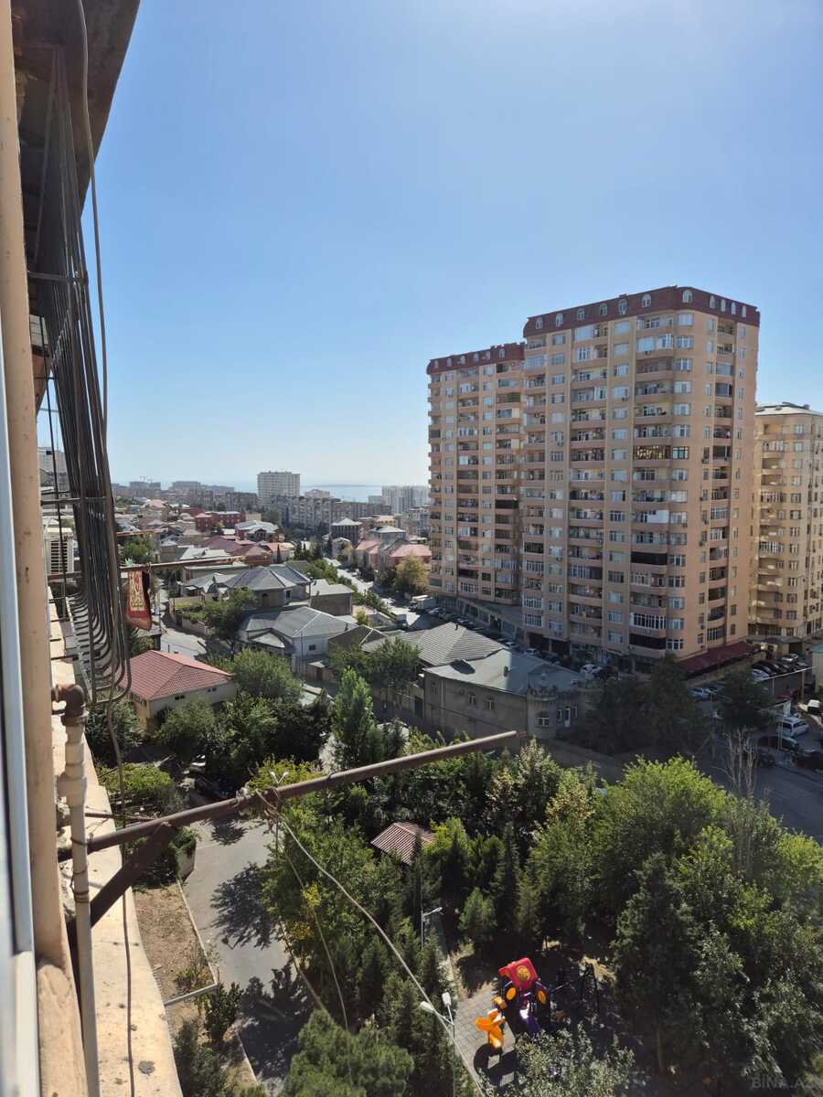 3 otaqlı Köhnə tikili, Həzi Aslanov m., Bakı