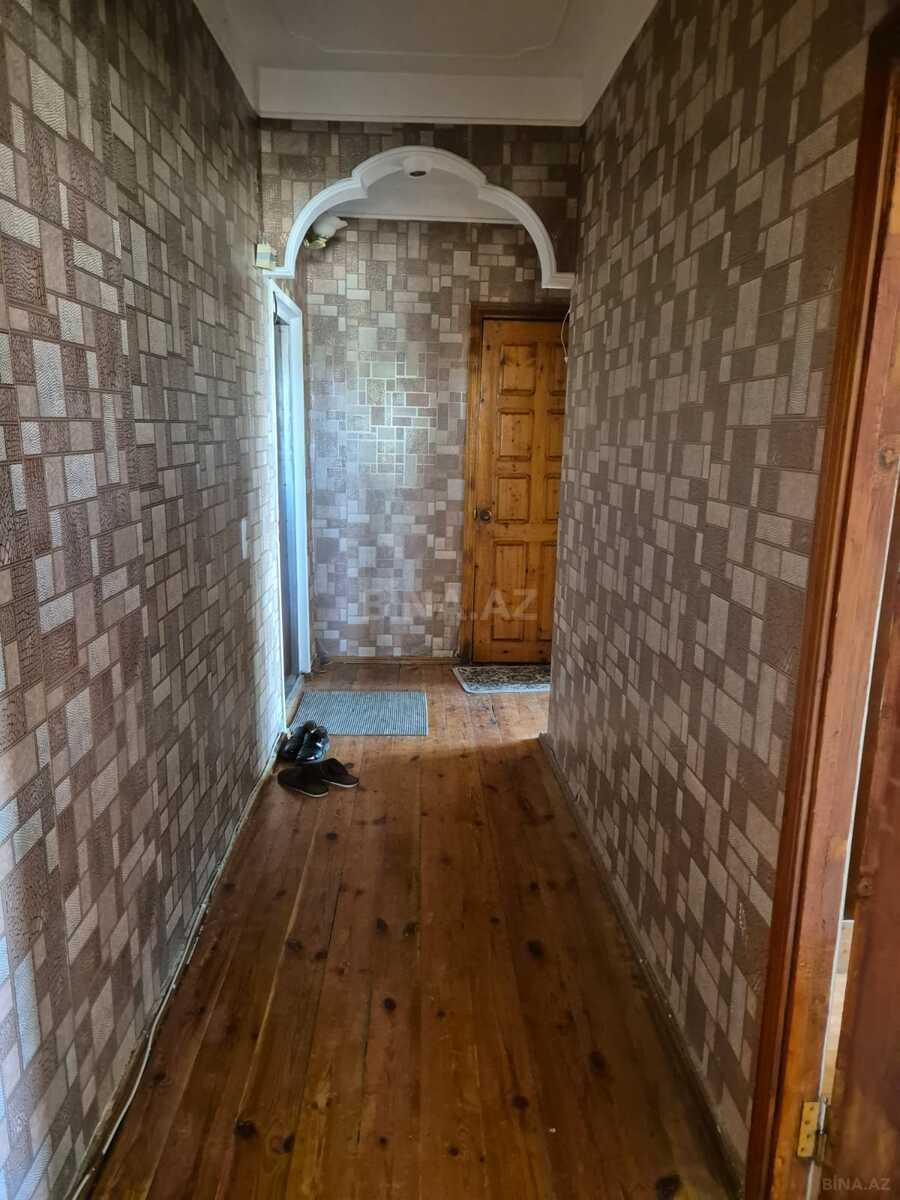 3 otaqlı Köhnə tikili, Həzi Aslanov m., Bakı