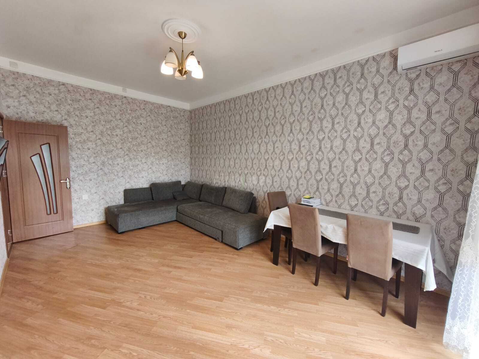3 otaqlı Köhnə tikili, Yasamal r., Bakı