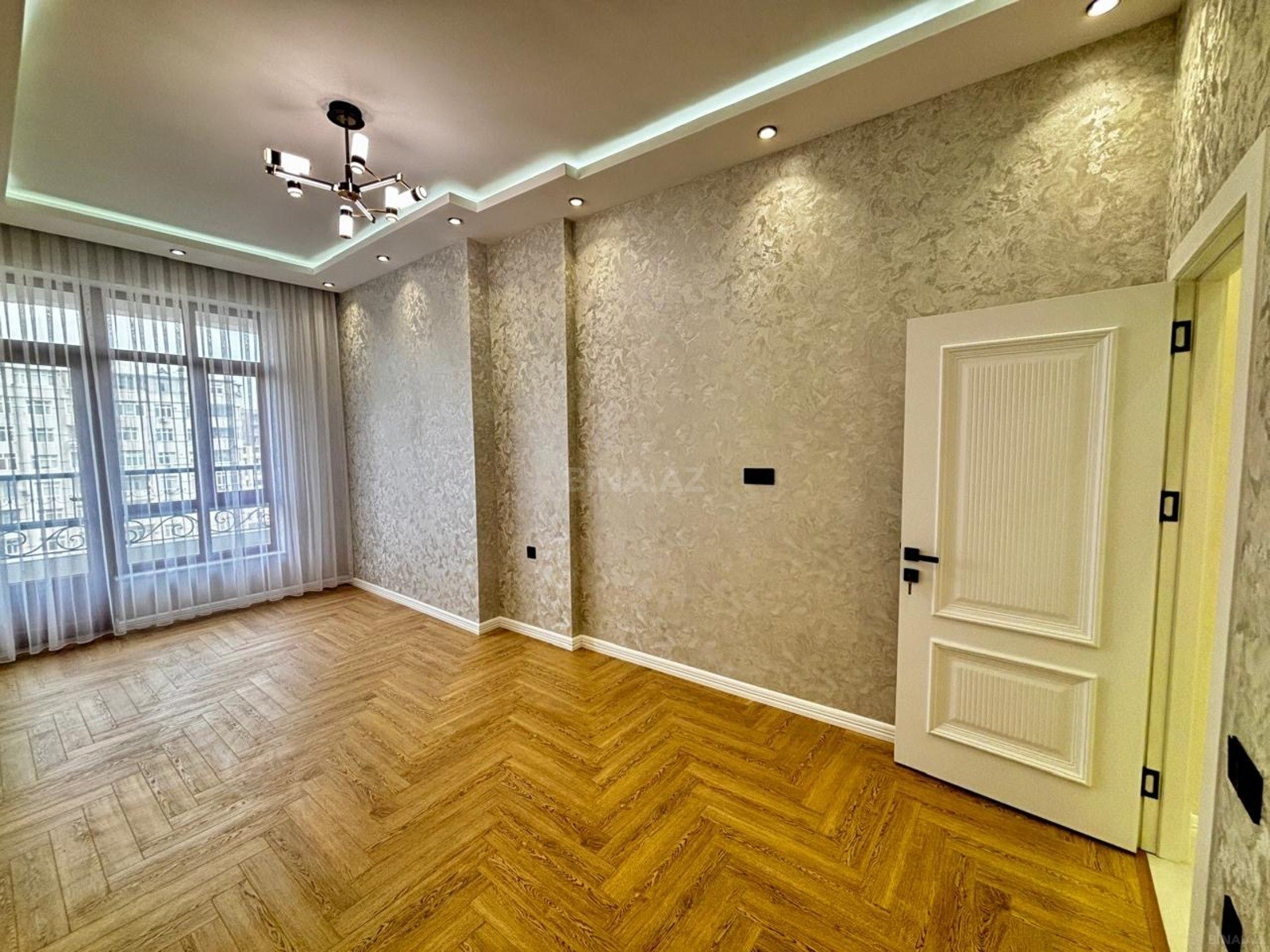 3 otaqlı Yeni tikili, İnşaatçılar m., Bakı