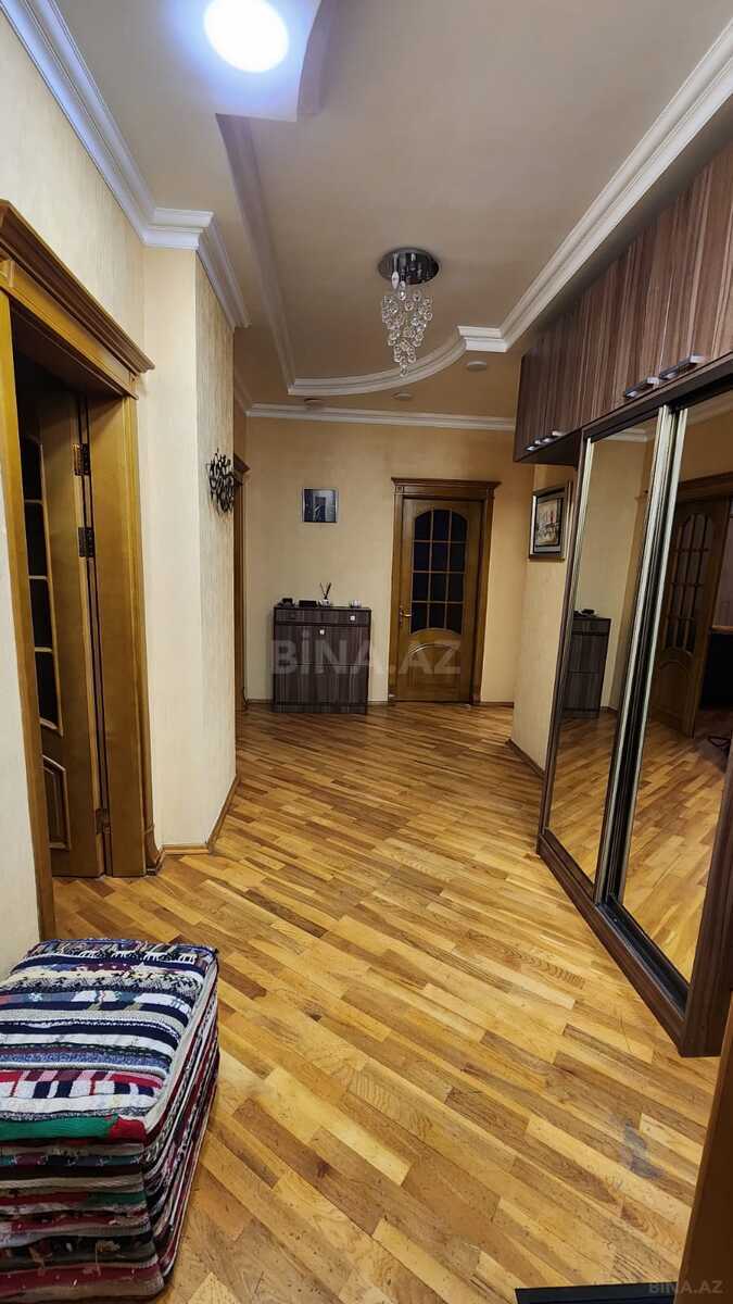 3 otaqlı Yeni tikili, Şah İsmayıl Xətai m., Bakı