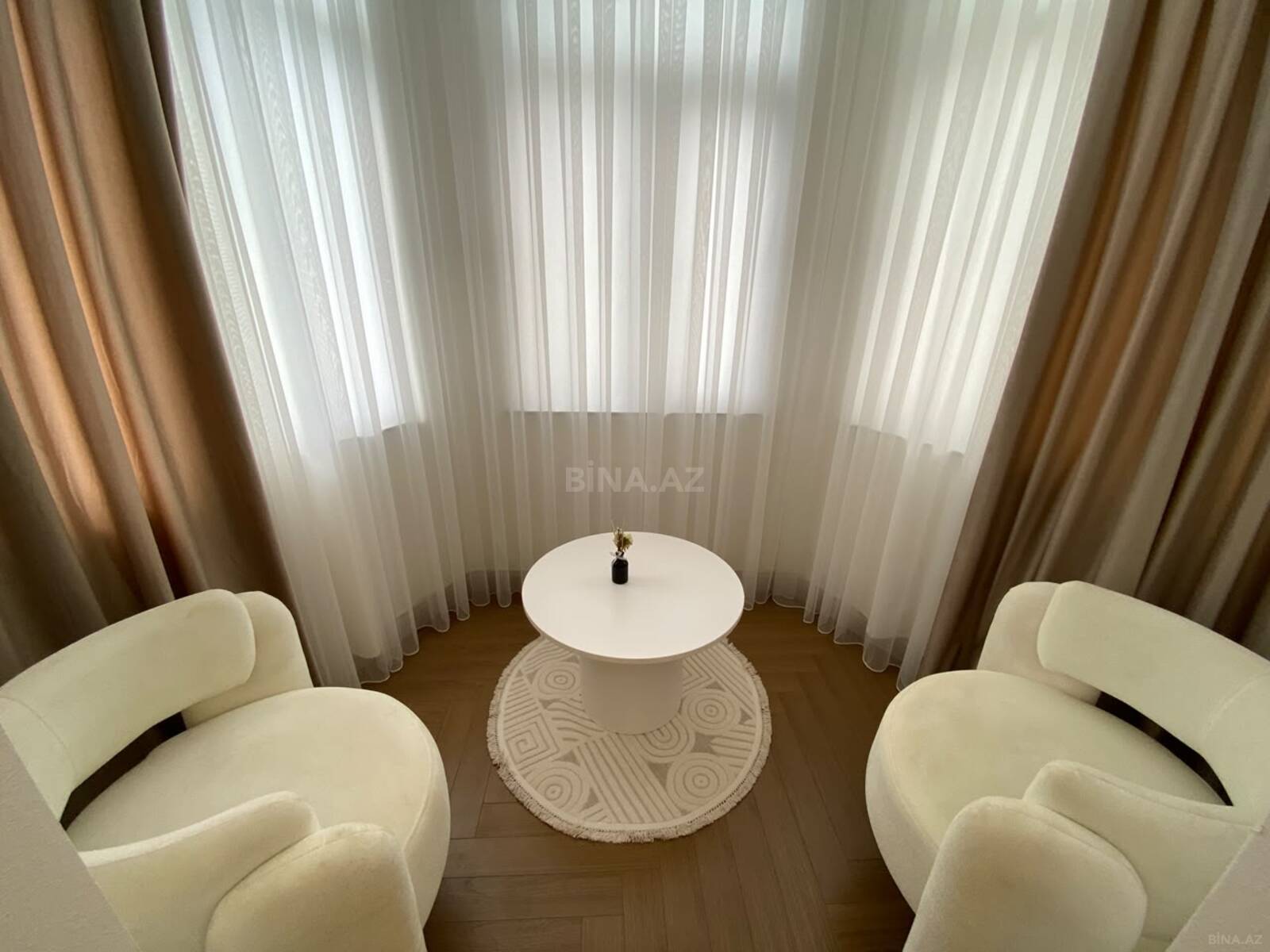 3 otaqlı Yeni tikili, Şah İsmayıl Xətai m., Bakı
