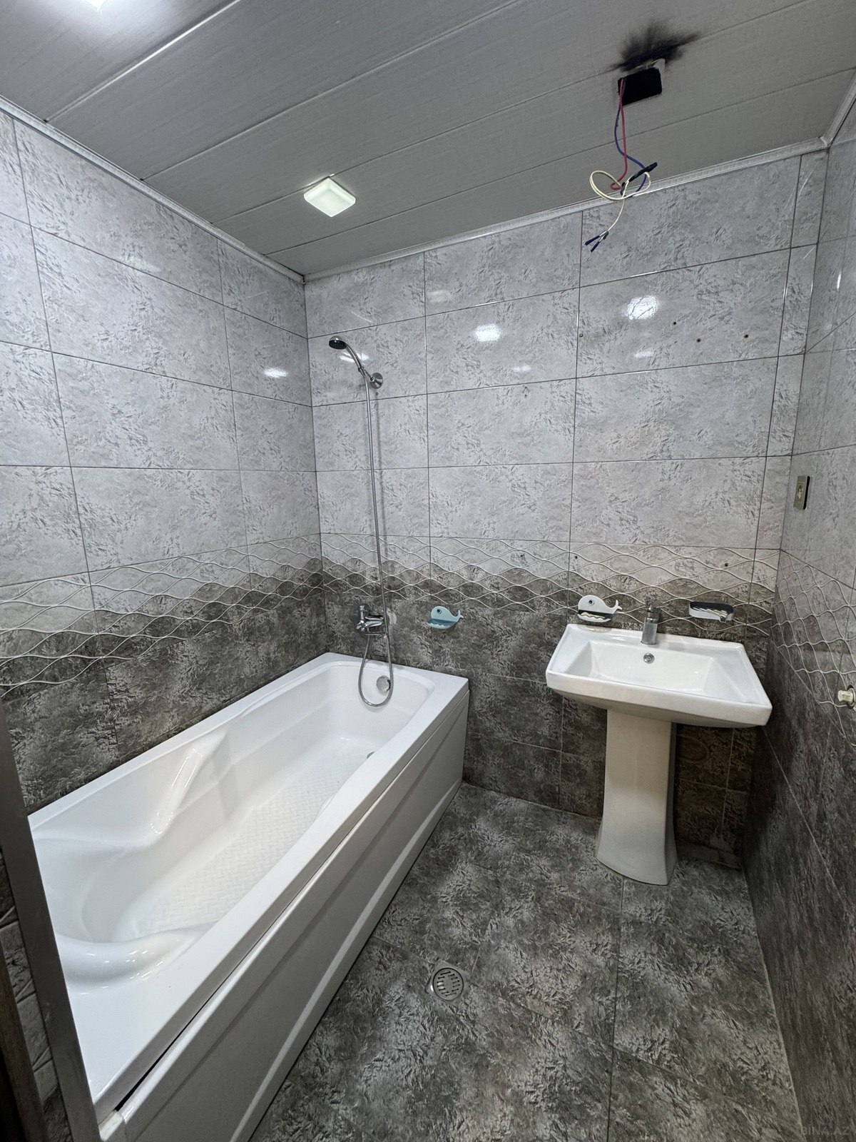 2 otaqlı Köhnə tikili, Bakıxanov q., Bakı