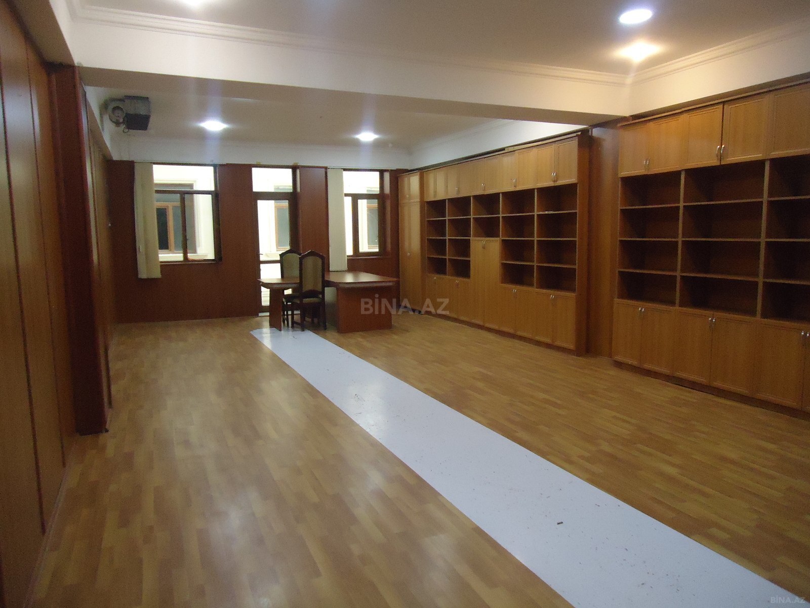2 otaqlı Ofis, Şah İsmayıl Xətai m., Bakı