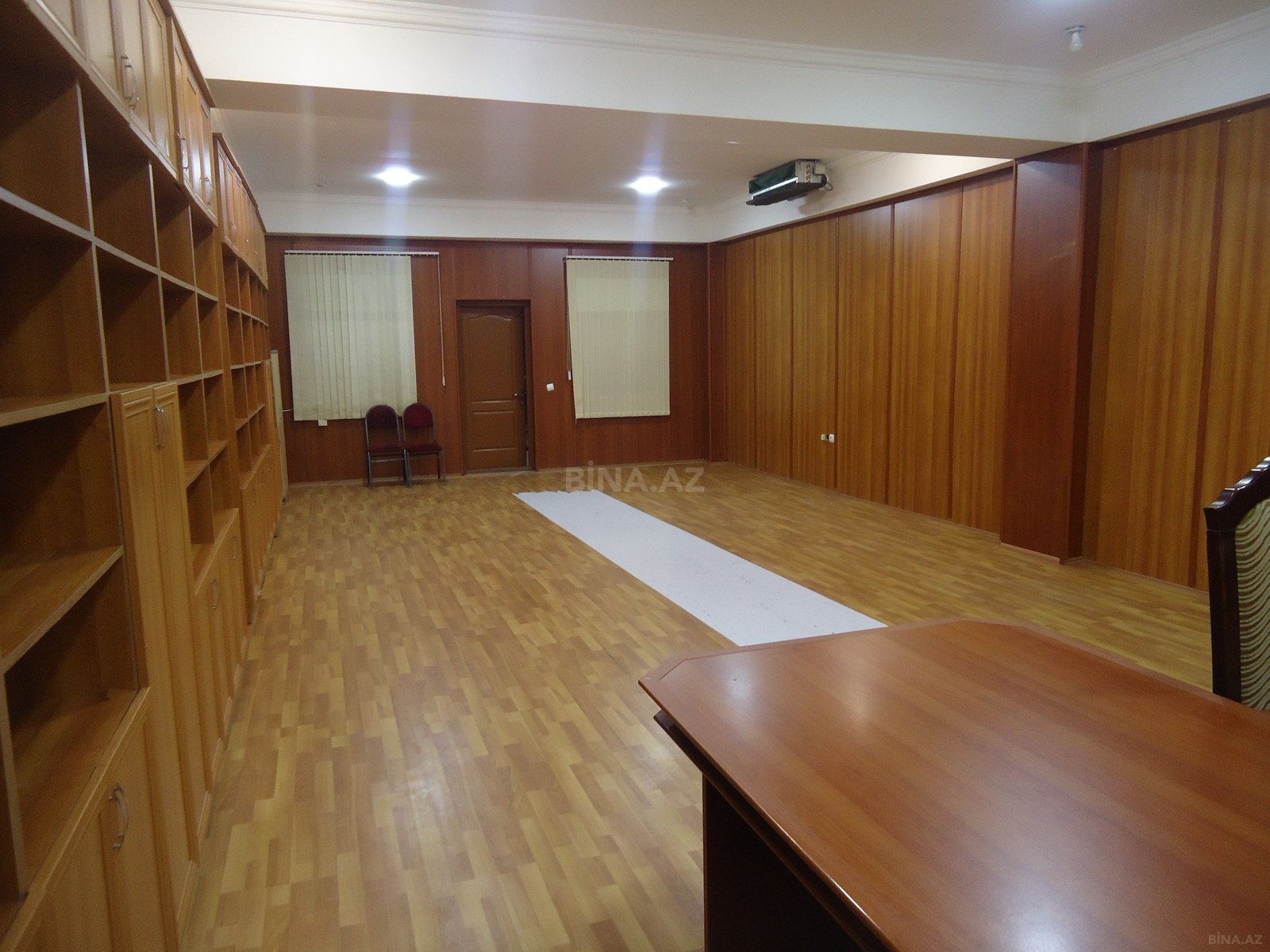 2 otaqlı Ofis, Şah İsmayıl Xətai m., Bakı