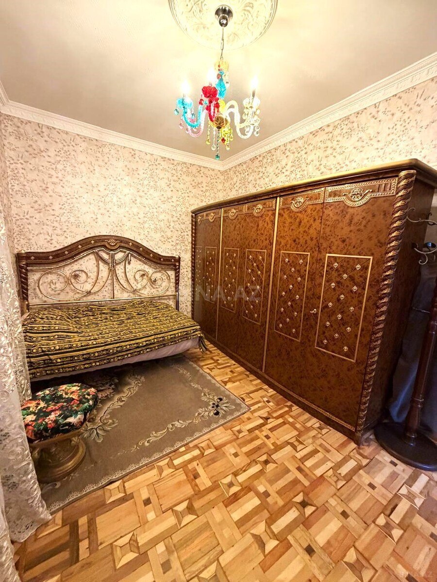 2 otaqlı Köhnə tikili, 28 May m., Bakı