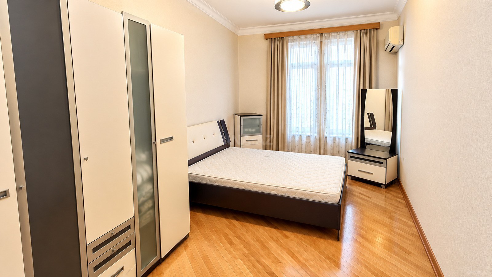 4 otaqlı Yeni tikili, 28 May m., Bakı