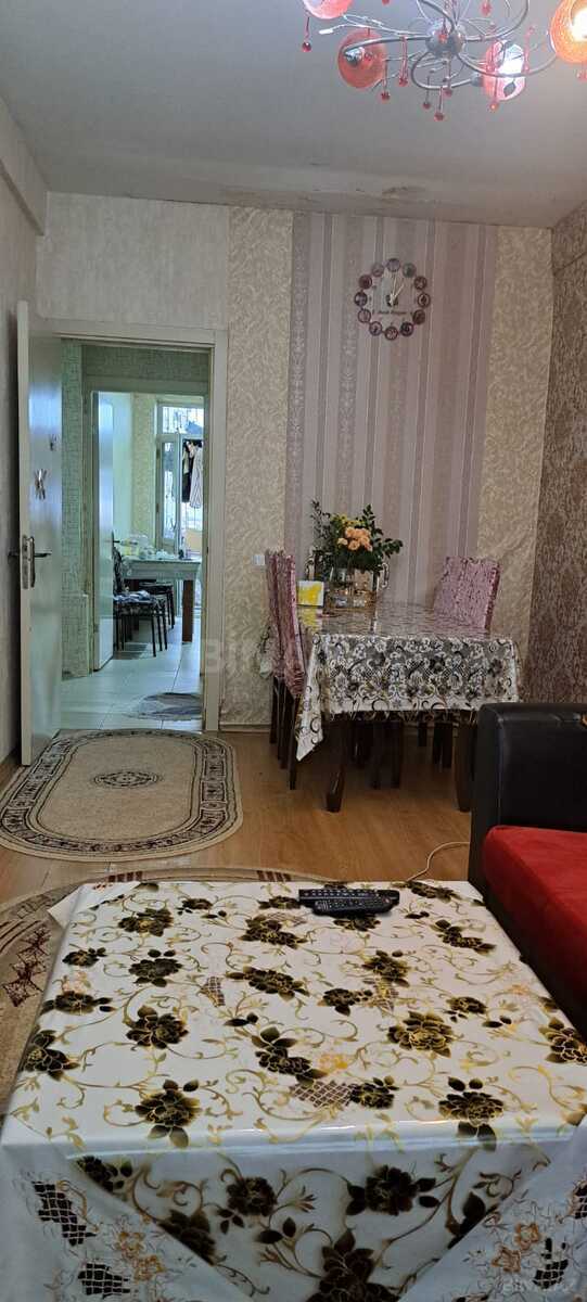 3 otaqlı Yeni tikili, Xırdalan
