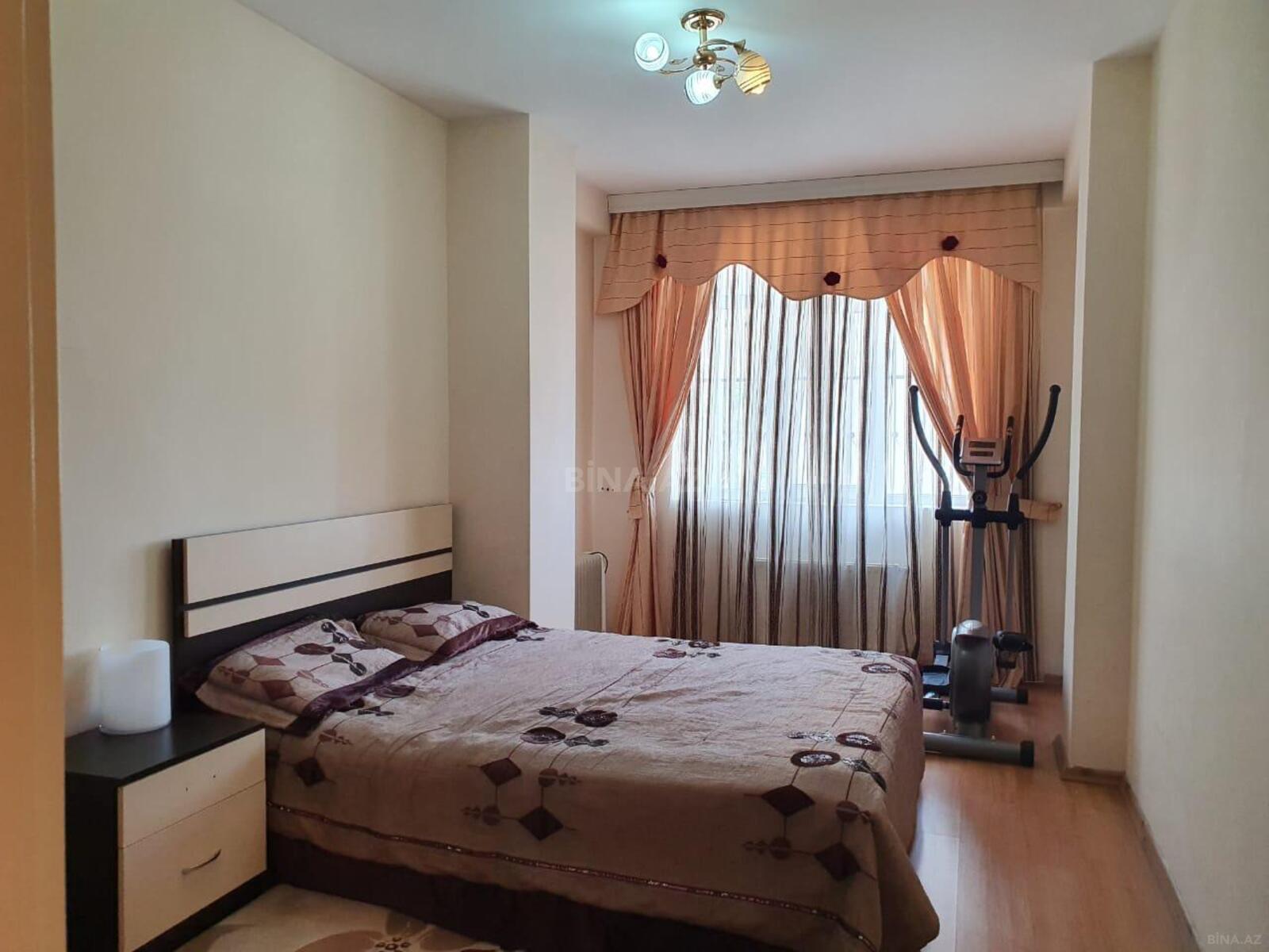 3 otaqlı Yeni tikili, Xırdalan