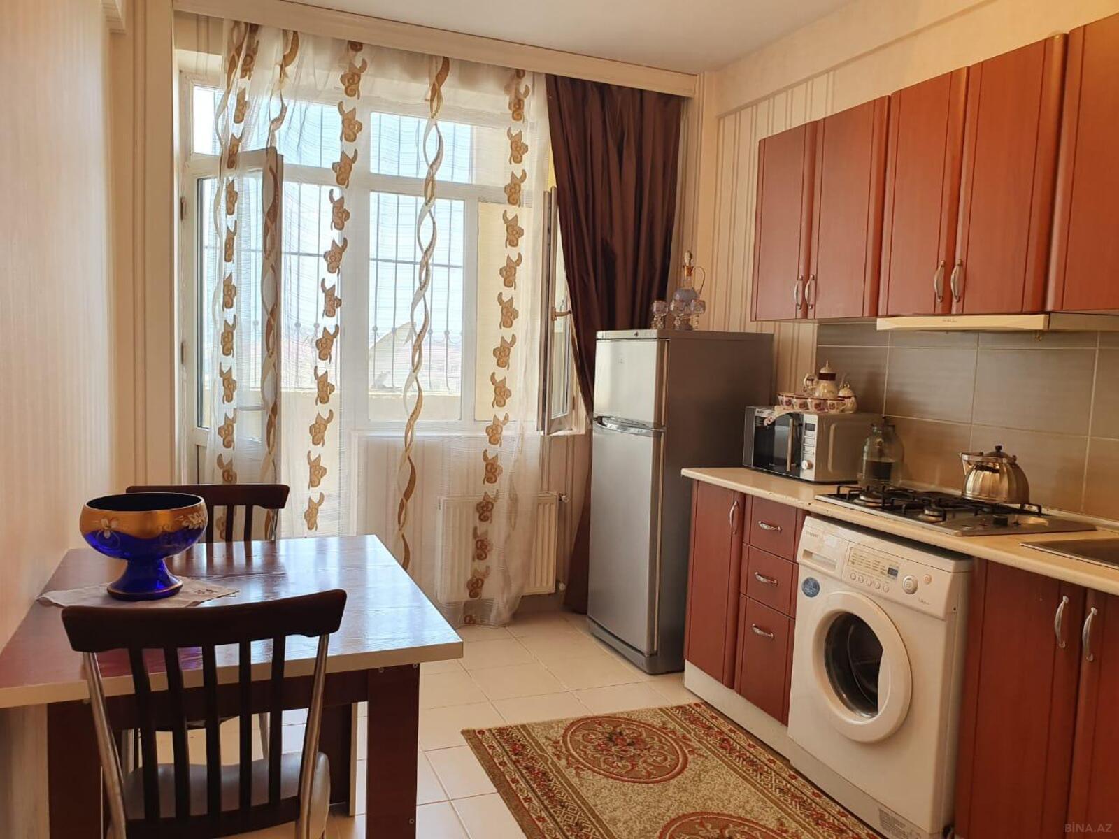 3 otaqlı Yeni tikili, Xırdalan