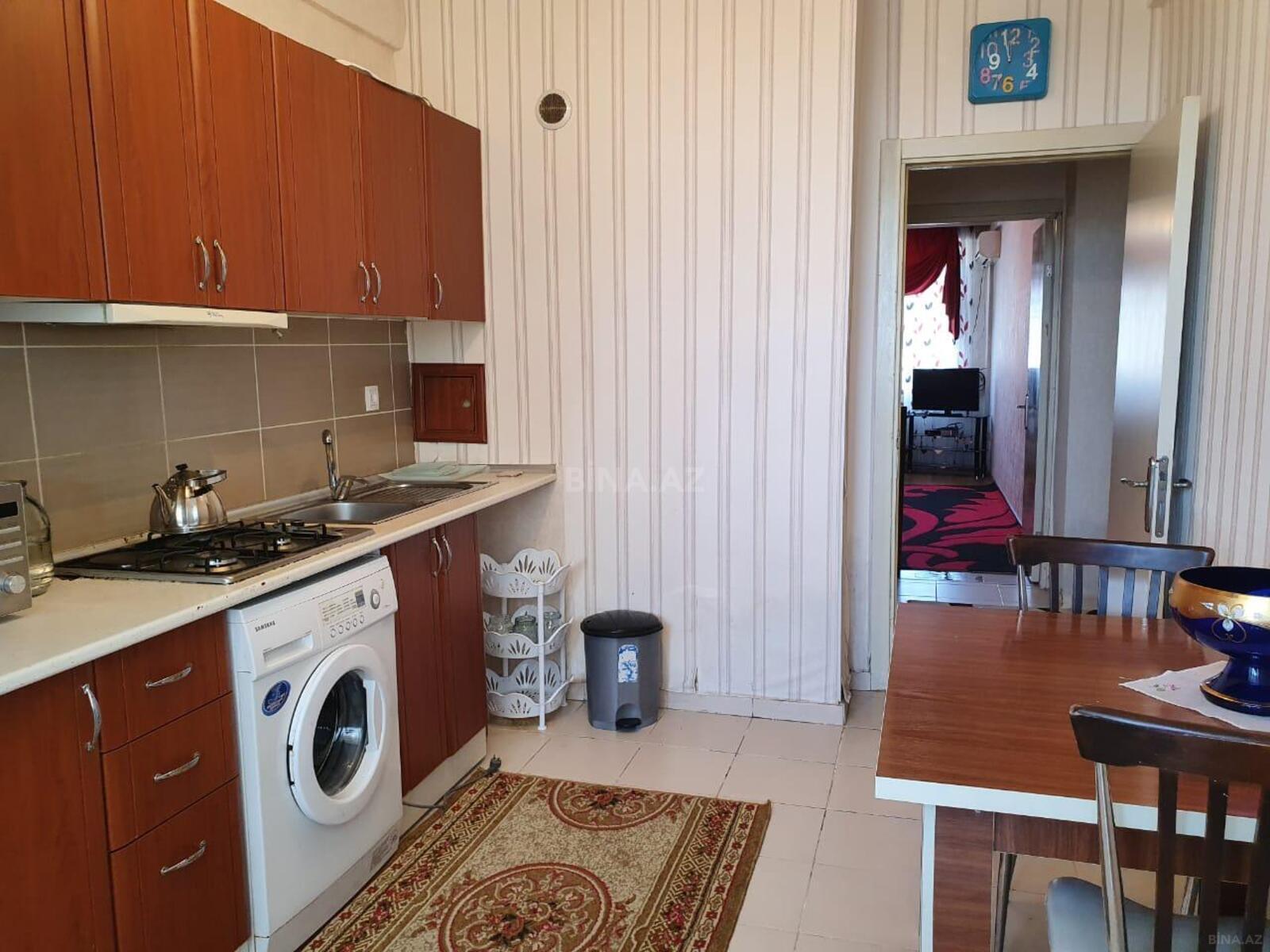 3 otaqlı Yeni tikili, Xırdalan