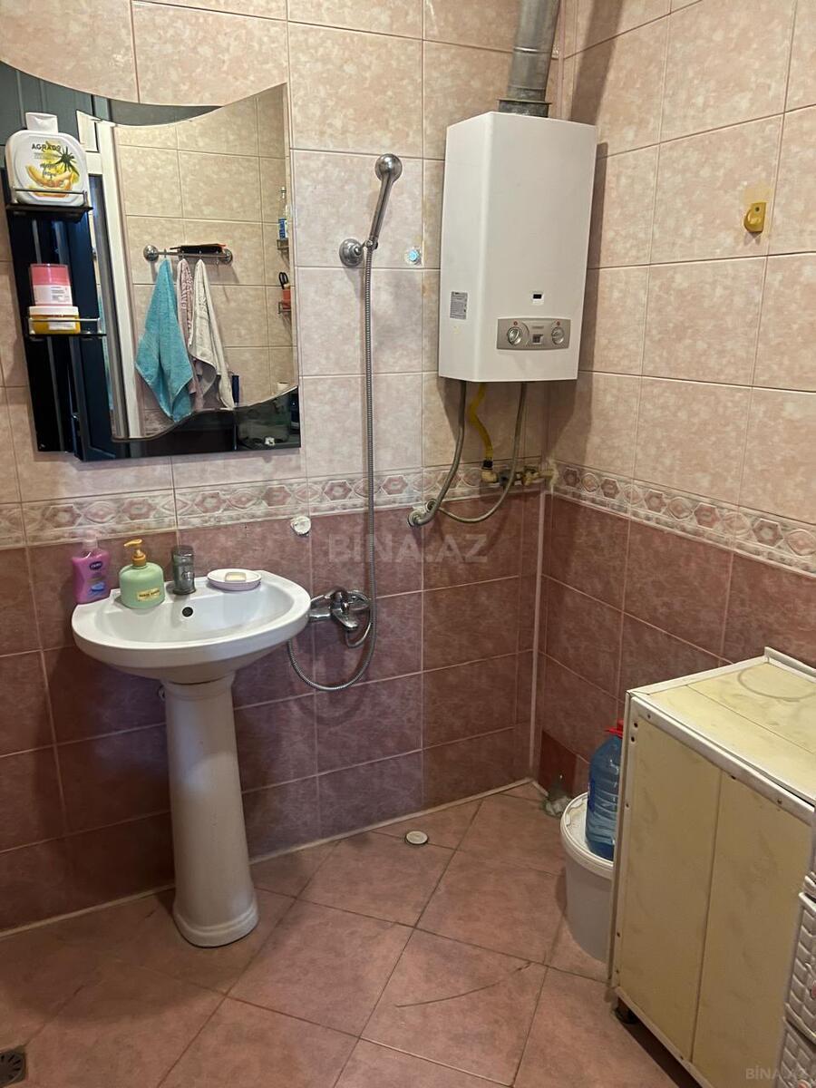 3 otaqlı Köhnə tikili, Həzi Aslanov m., Bakı