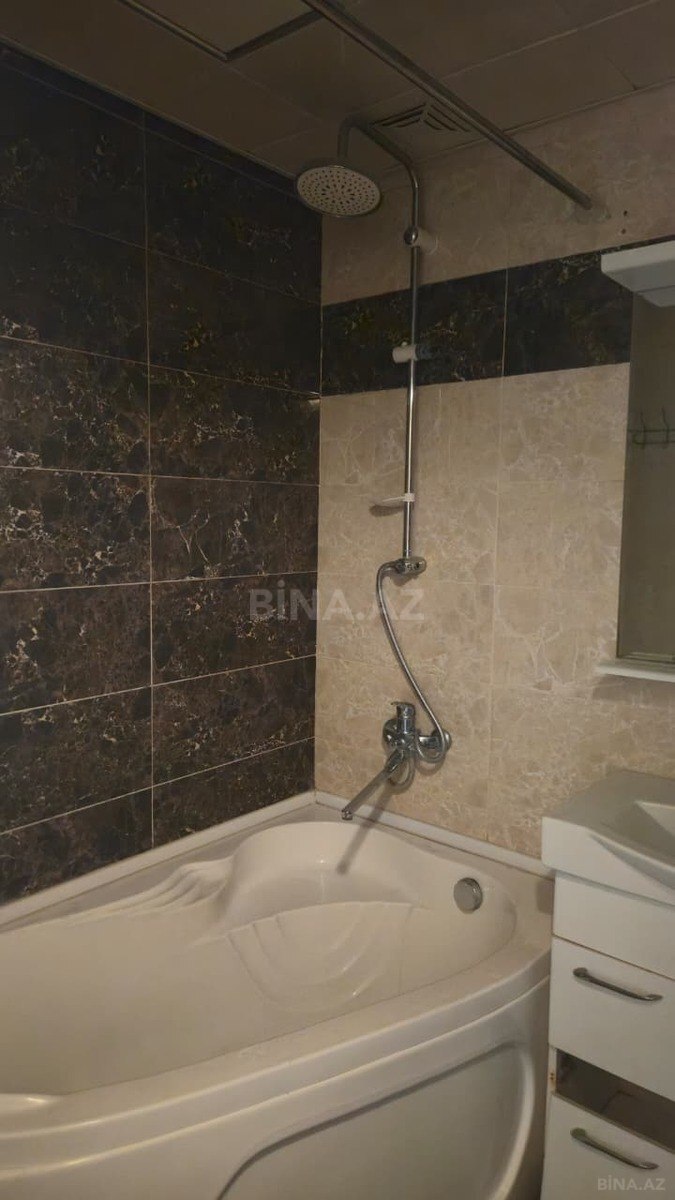 4 otaqlı Köhnə tikili, Sumqayıt