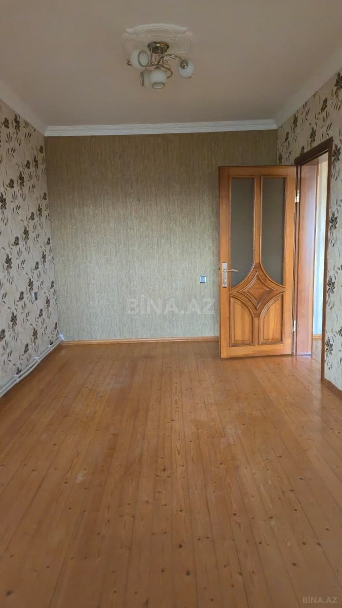 4 otaqlı Köhnə tikili, Sumqayıt