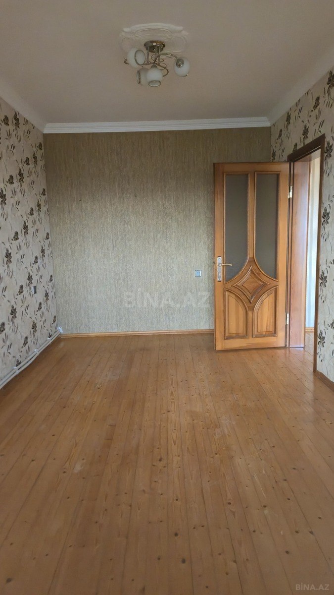 4 otaqlı Köhnə tikili, Sumqayıt
