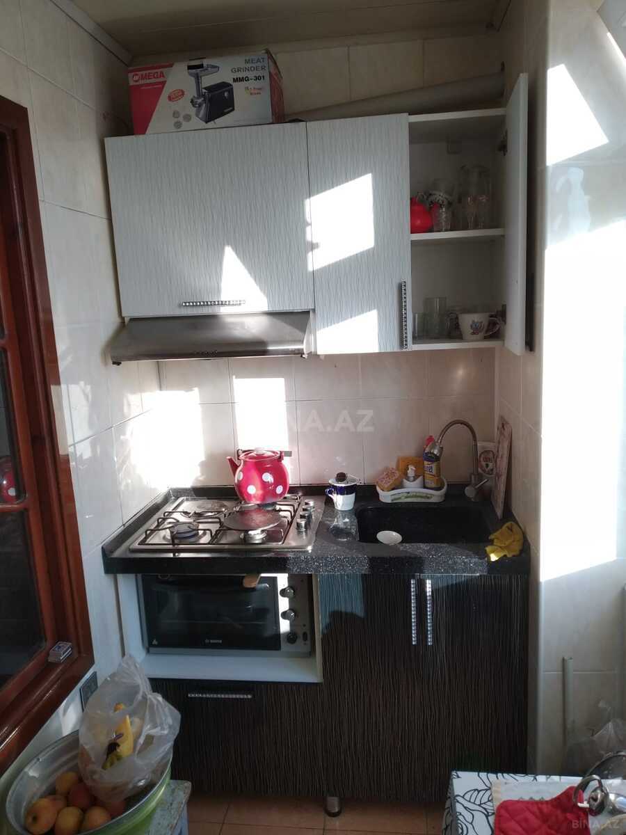 3 otaqlı Köhnə tikili, Əmircan q., Bakı