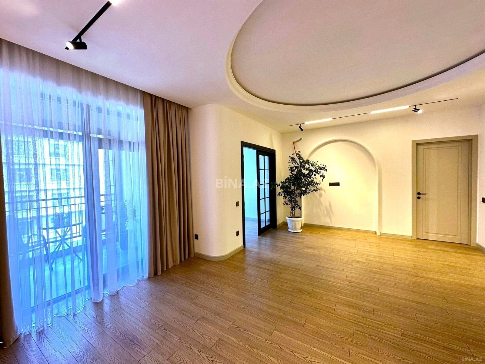 3 otaqlı Yeni tikili, 28 May m., Bakı