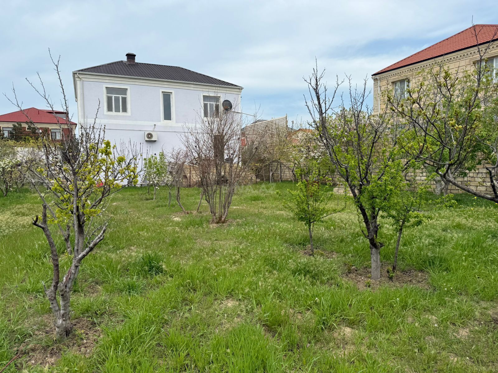 6 otaqlı Həyət evi/Bağ evi, Novxanı q., Bakı