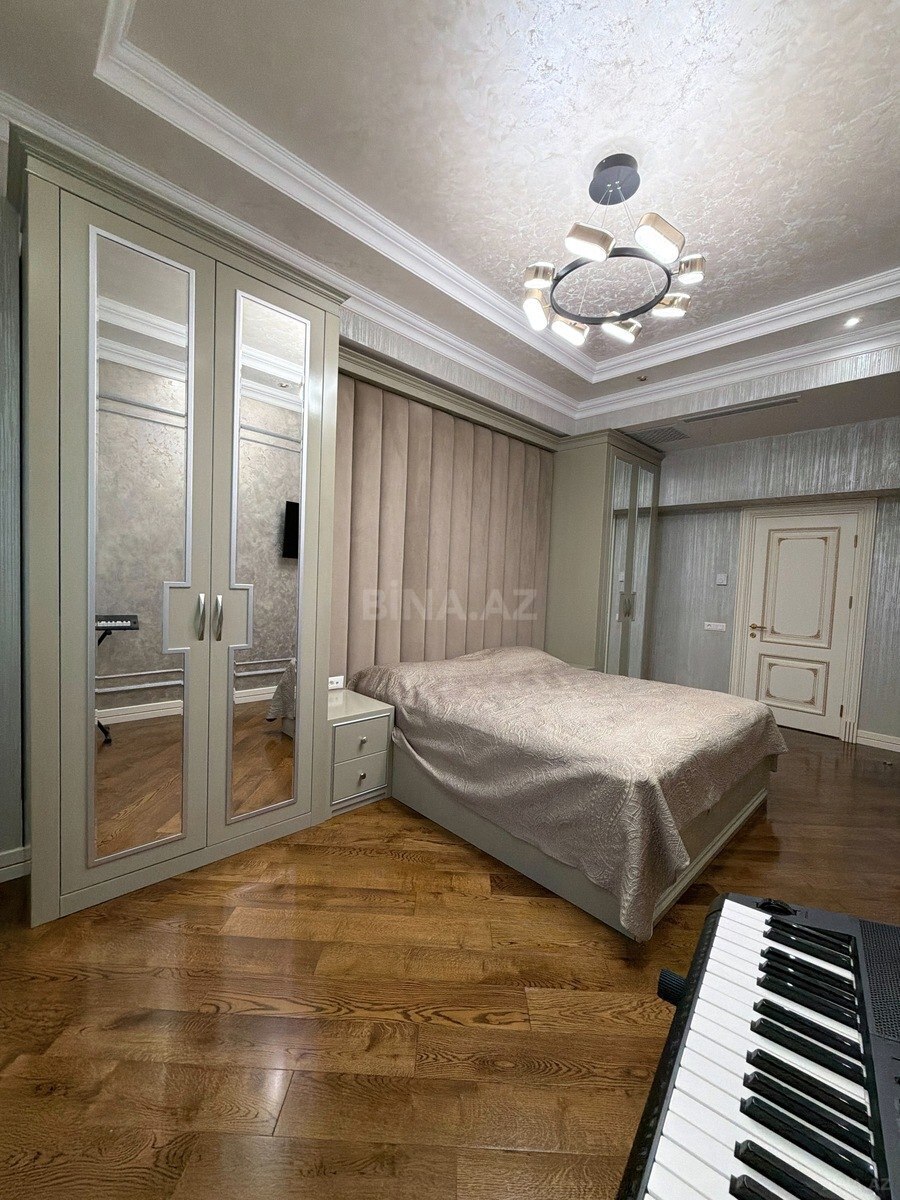 4 otaqlı Yeni tikili, Elmlər Akademiyası m., Bakı