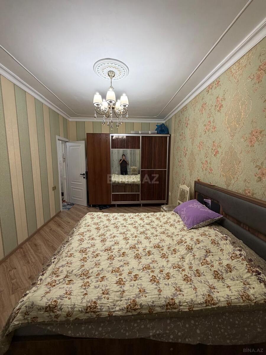4 otaqlı Köhnə tikili, Azadlıq Prospekti m., Bakı
