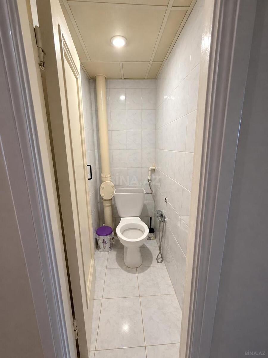 2 otaqlı Köhnə tikili, Şah İsmayıl Xətai m., Bakı