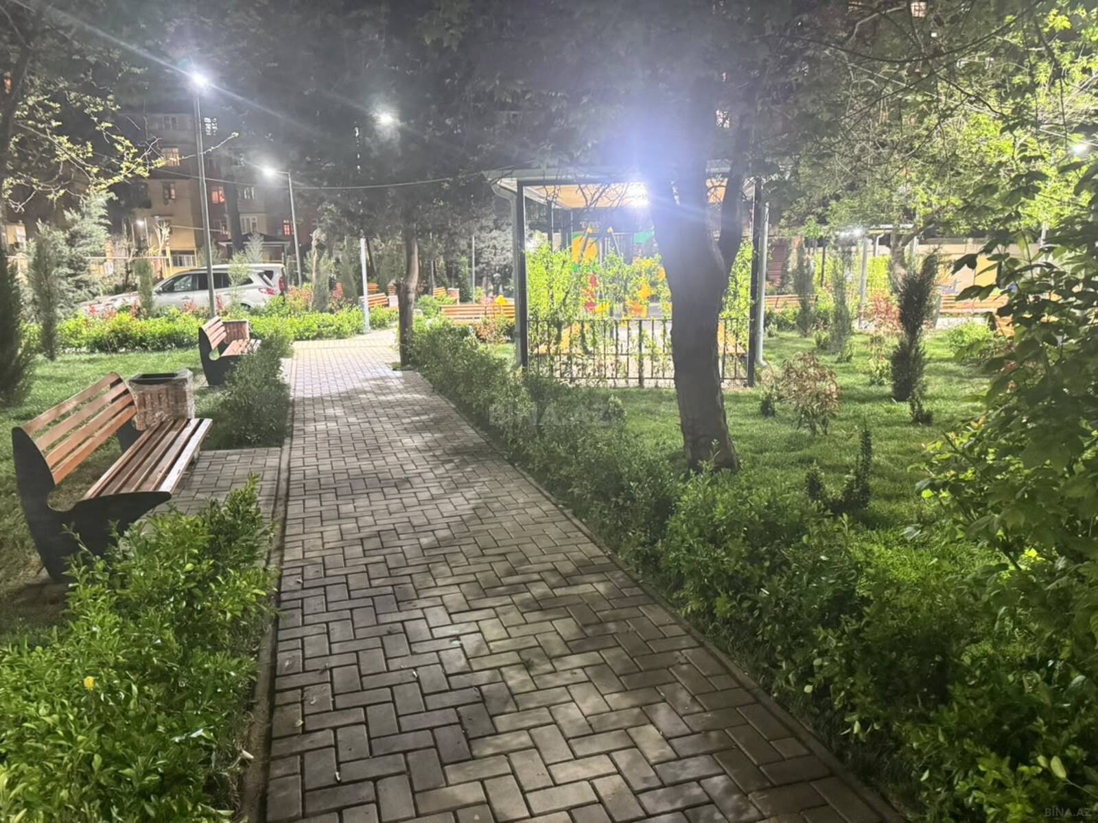 3 otaqlı Köhnə tikili, Neftçilər m., Bakı