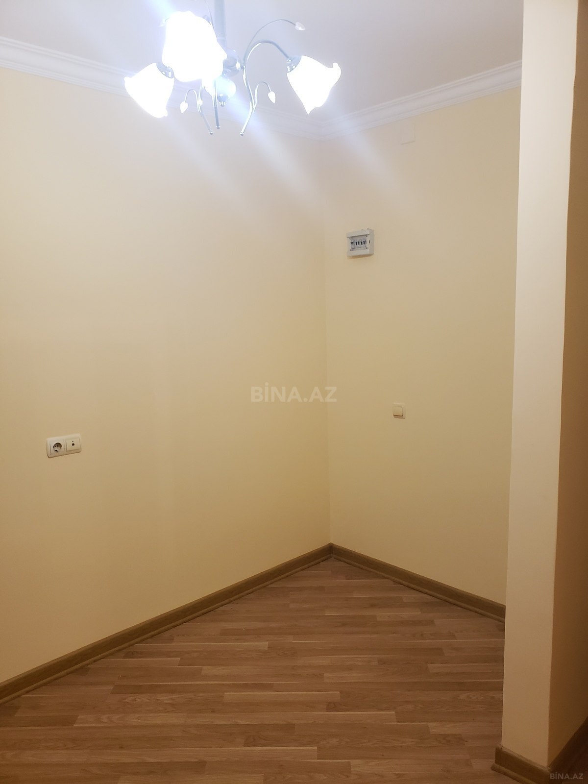 4 otaqlı Ofis, Memar Əcəmi m., Bakı