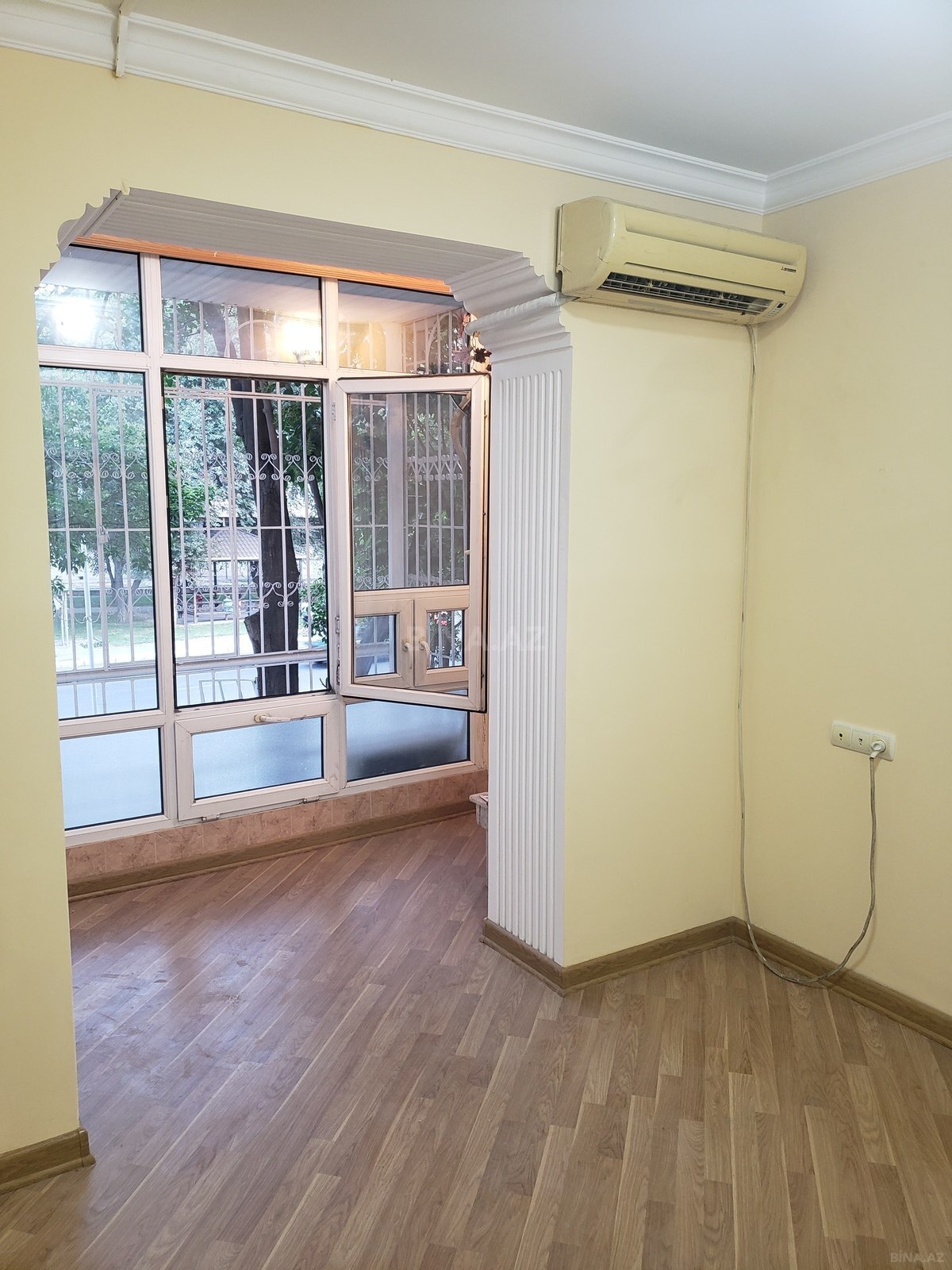 4 otaqlı Ofis, Memar Əcəmi m., Bakı