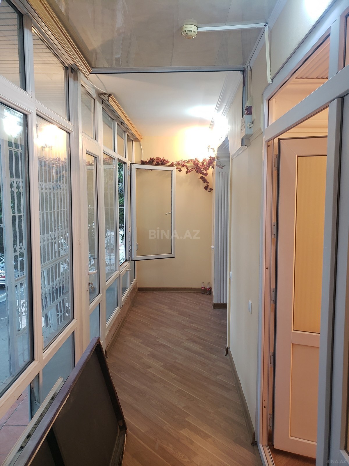 4 otaqlı Ofis, Memar Əcəmi m., Bakı