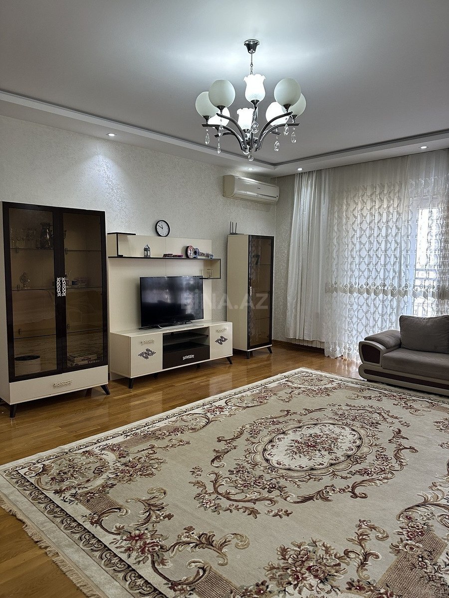 3 otaqlı Yeni tikili, Nizami m., Bakı
