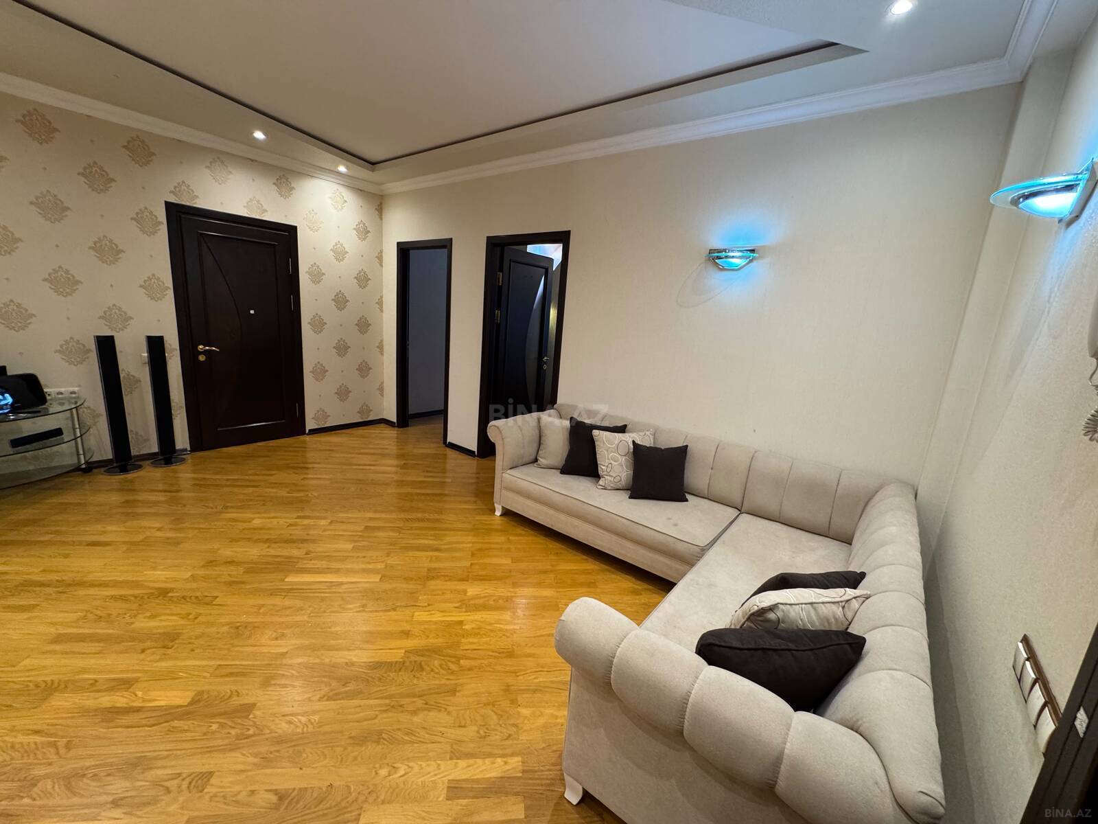 3 otaqlı Yeni tikili, Elmlər Akademiyası m., Bakı