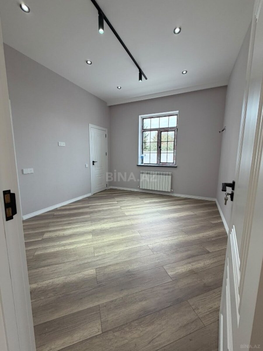 4 otaqlı Həyət evi/Bağ evi, Novxanı q., Bakı