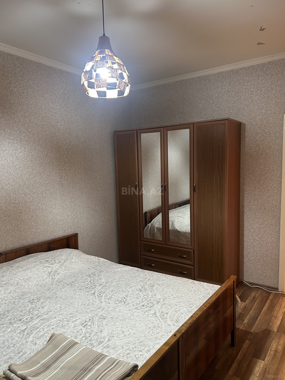 4 otaqlı Köhnə tikili, Əhmədli q., Bakı