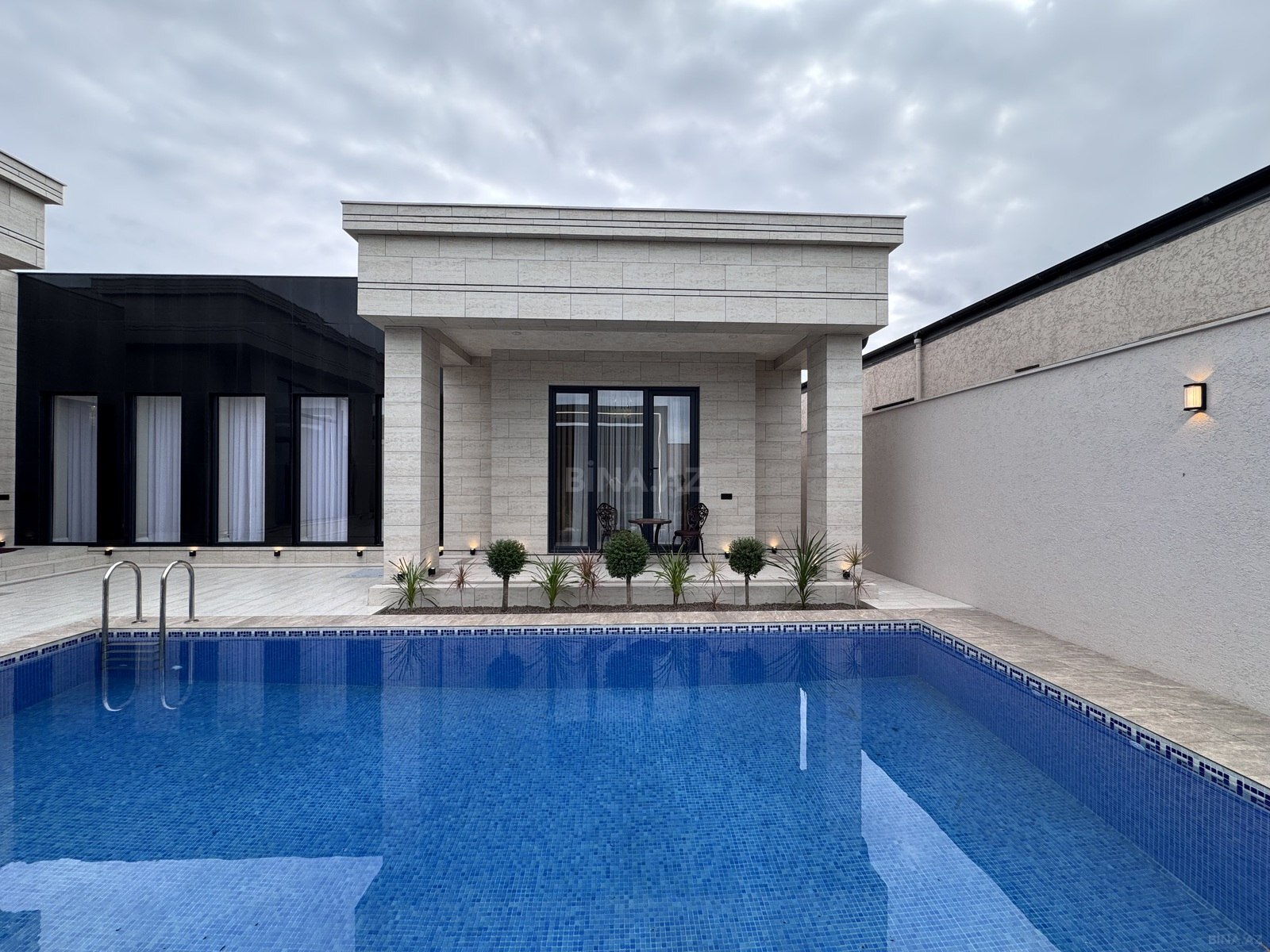 5 otaqlı Həyət evi/Bağ evi, Şüvəlan q., Bakı