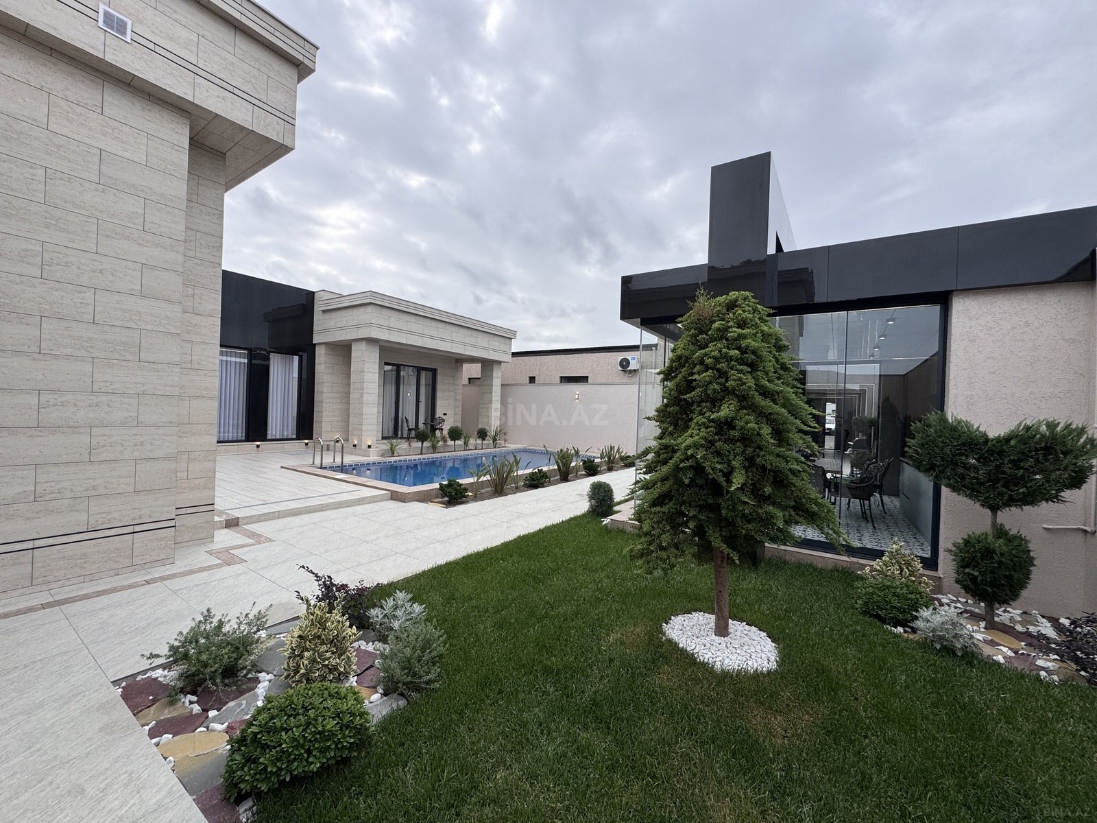 5 otaqlı Həyət evi/Bağ evi, Şüvəlan q., Bakı