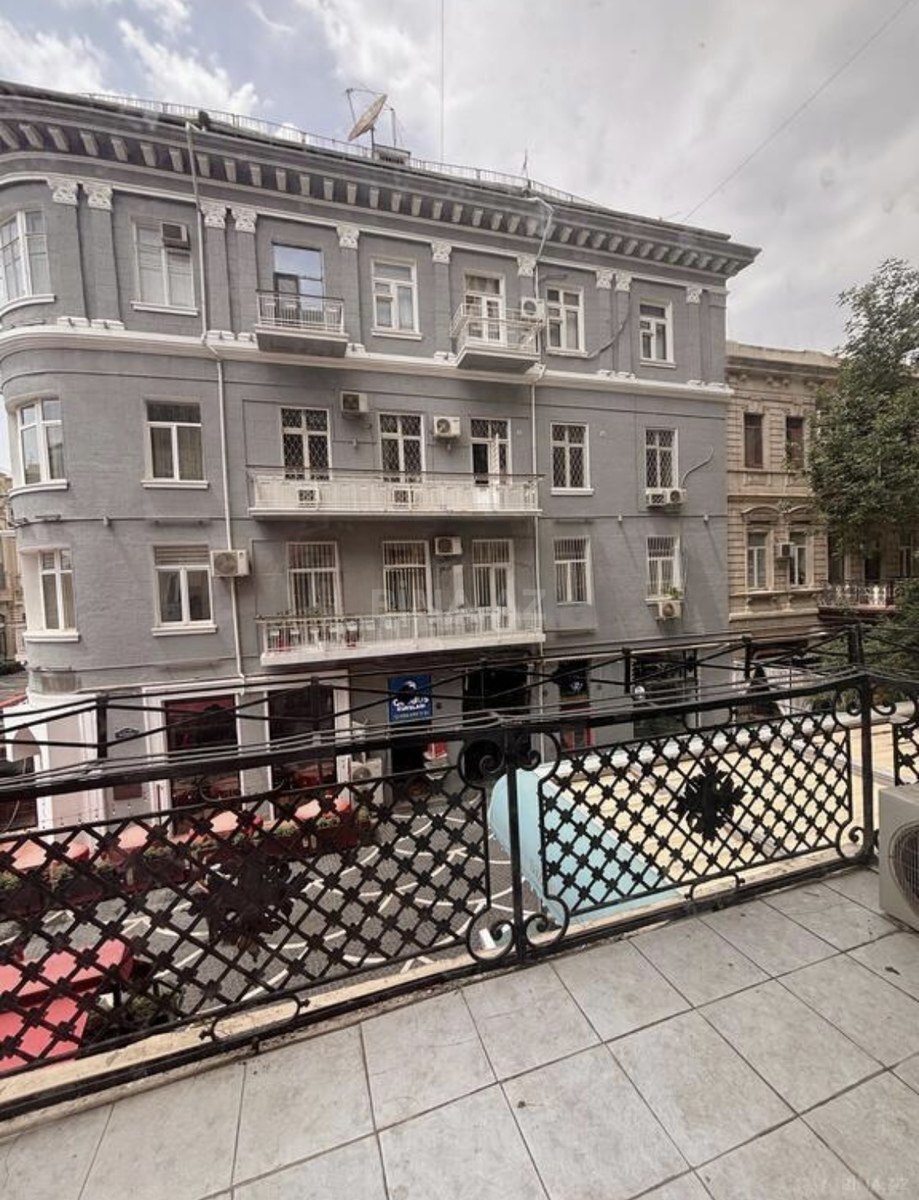 1 otaqlı Köhnə tikili, Sahil m., Bakı