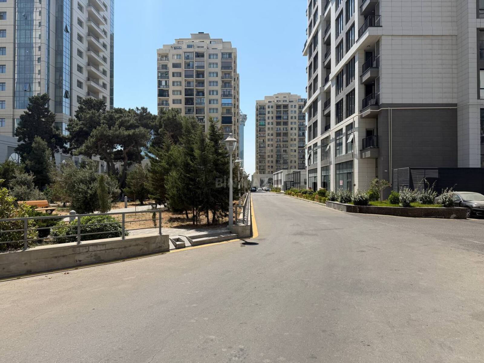 3 otaqlı Yeni tikili, Koroğlu m., Bakı