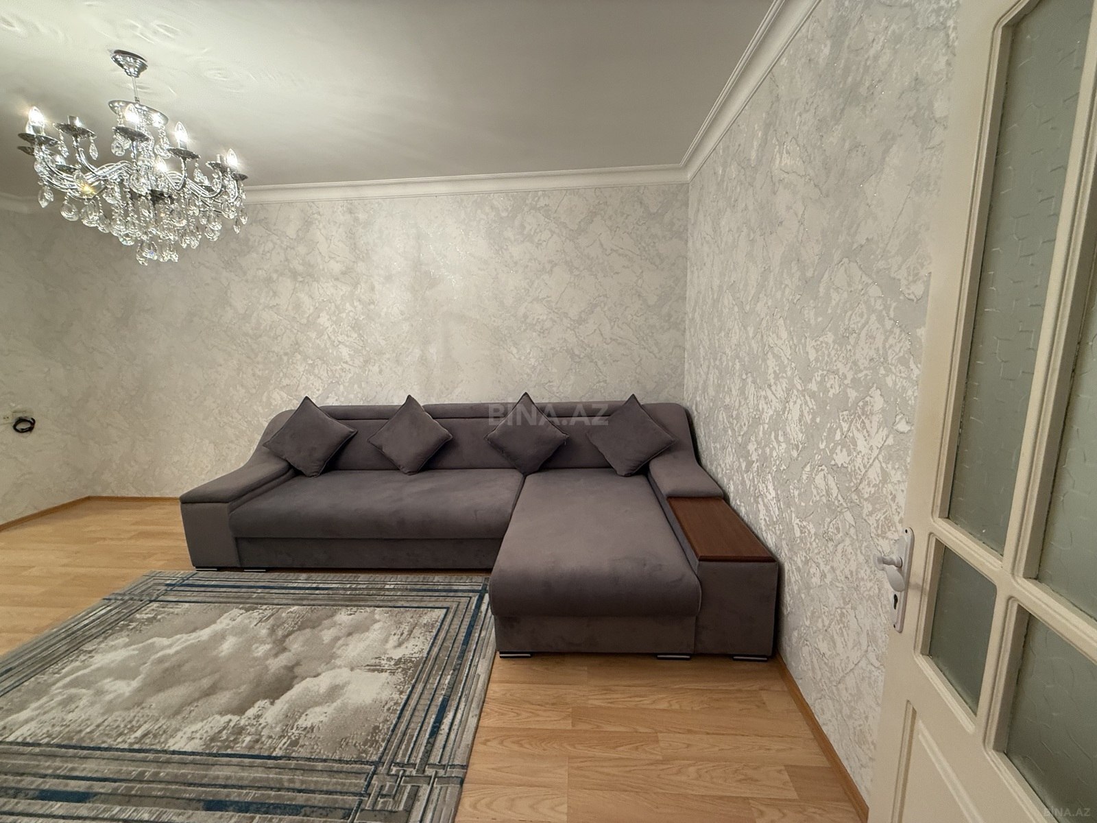 2 otaqlı Köhnə tikili, 28 May m., Bakı