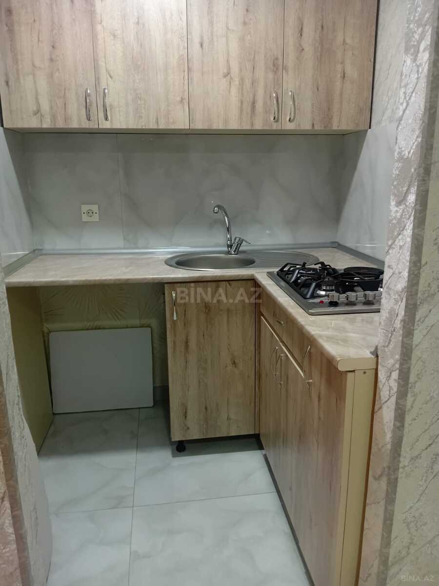 2 otaqlı Köhnə tikili, 8-ci mikrorayon q., Bakı