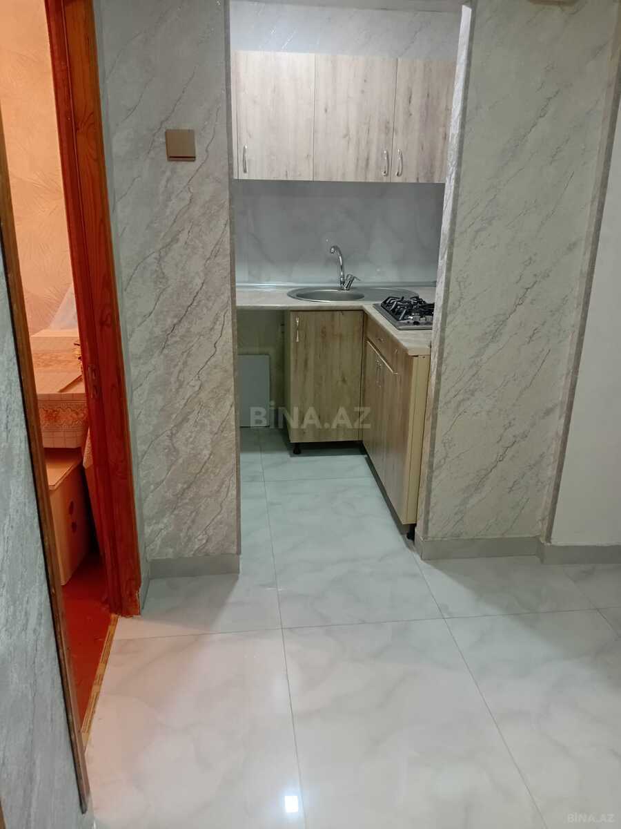 2 otaqlı Köhnə tikili, 8-ci mikrorayon q., Bakı