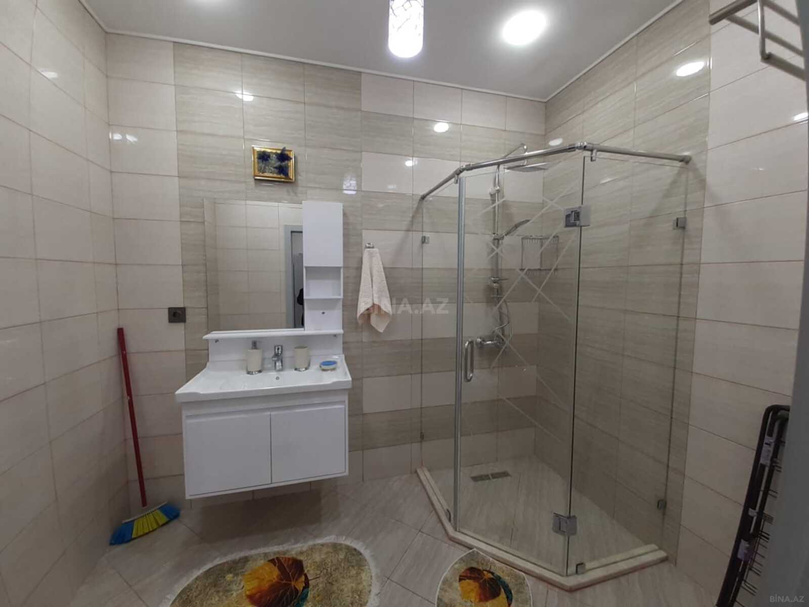 2 otaqlı Yeni tikili, 8 Noyabr m., Bakı