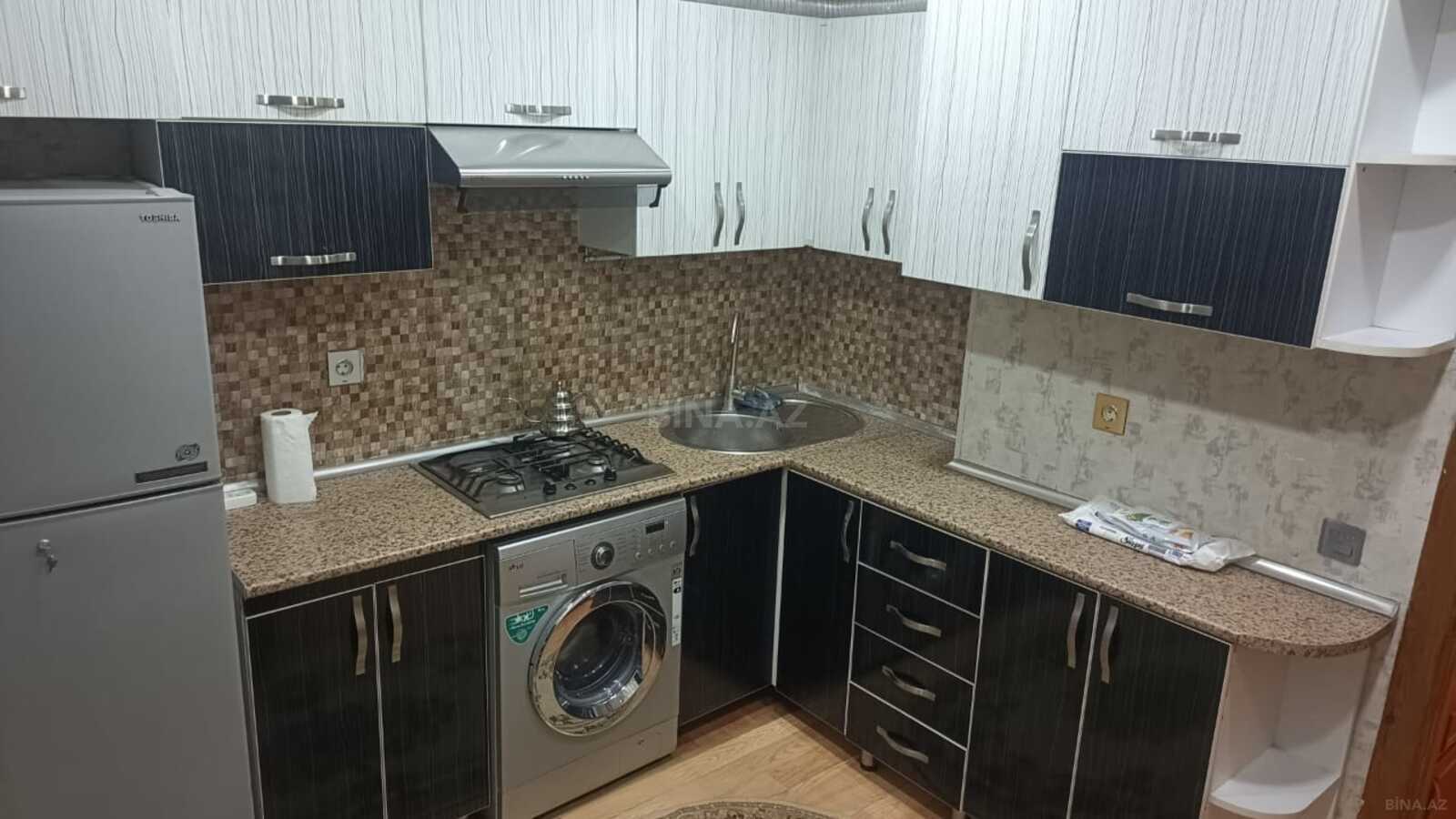 2 otaqlı Köhnə tikili, M.Ə.Rəsulzadə q., Bakı