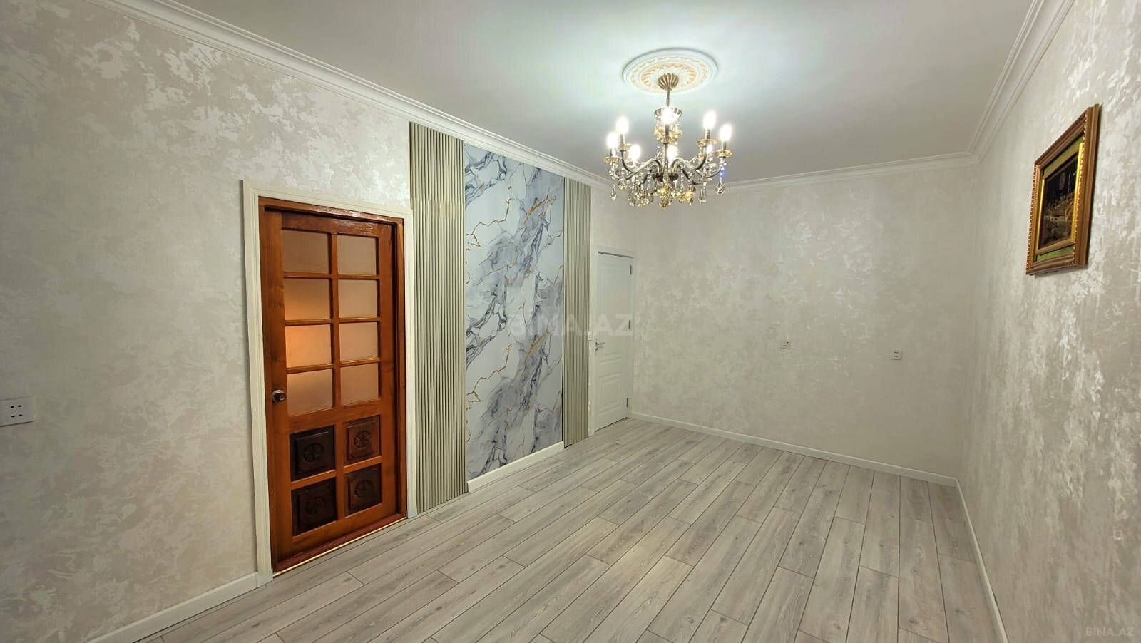 3 otaqlı Köhnə tikili, Azadlıq Prospekti m., Bakı