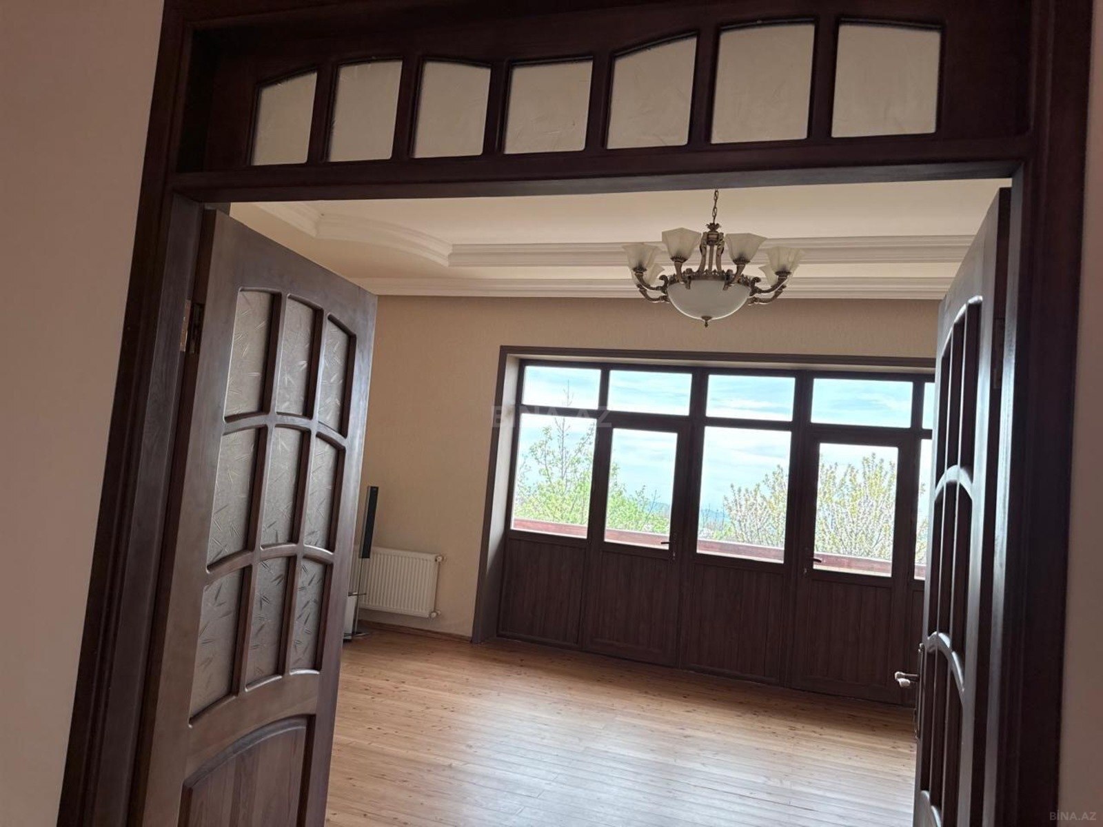 8 otaqlı Həyət evi/Bağ evi, Şamaxı