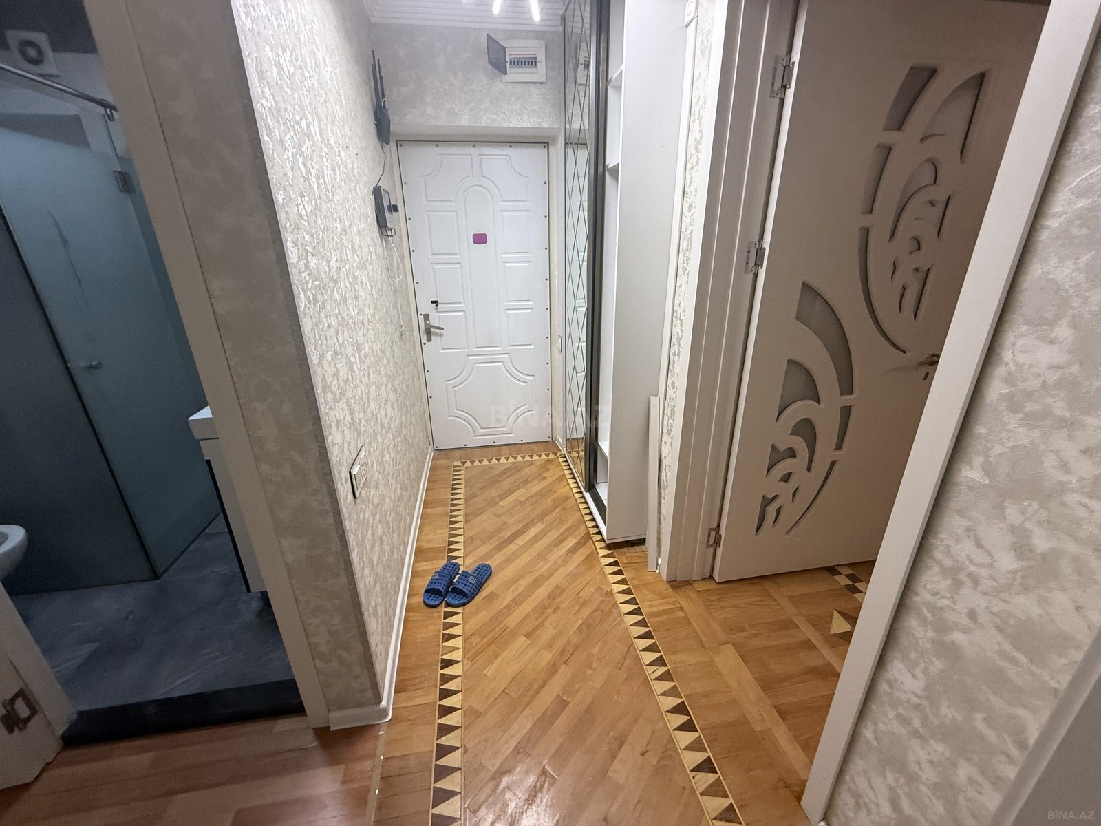 3 otaqlı Köhnə tikili, Qara Qarayev m., Bakı