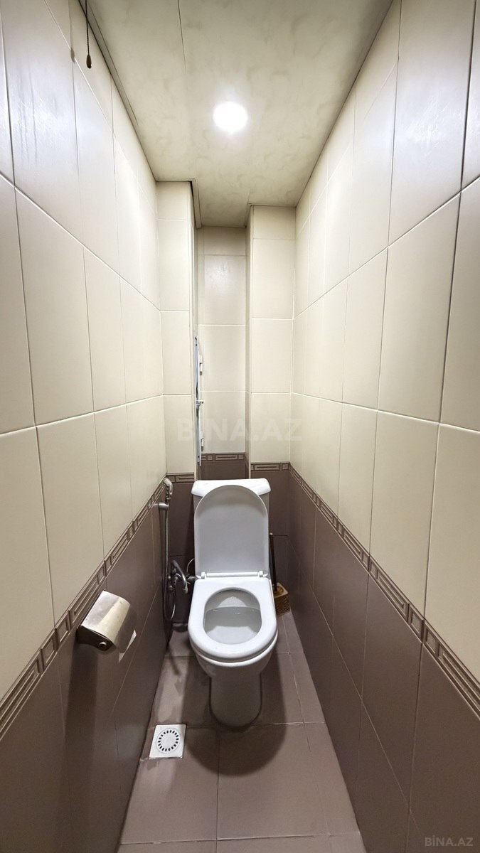 3 otaqlı Köhnə tikili, Memar Əcəmi m., Bakı