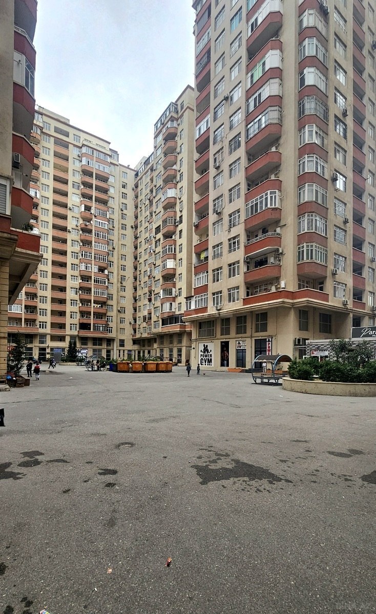 3 otaqlı Yeni tikili, 8-ci kilometr q., Bakı